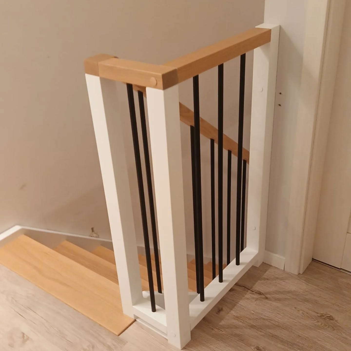 SCHODY JESIONOWE WROCŁAW