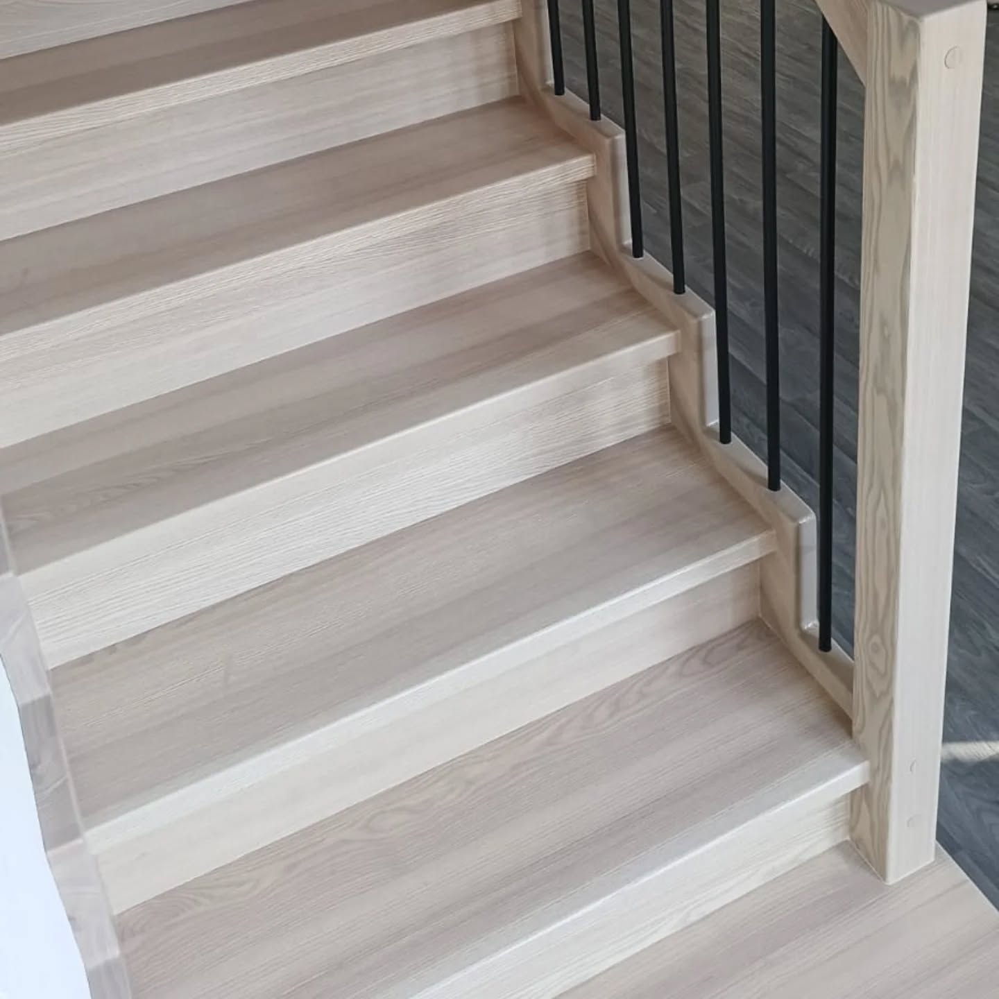 SCHODY DREWNIANE LĄDEK ZDRÓJ