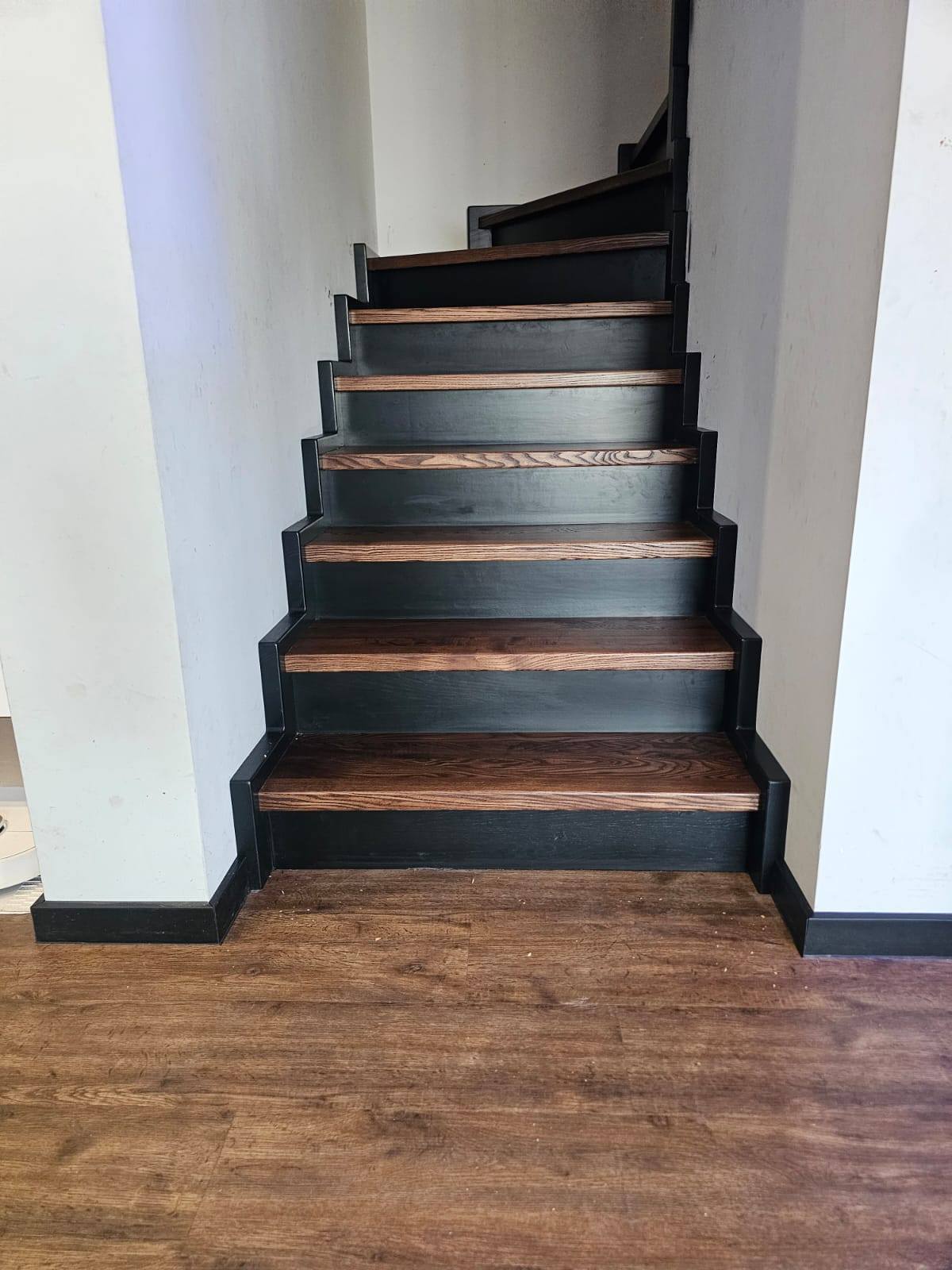 SCHODY DREWNIANE KRZYKÓW