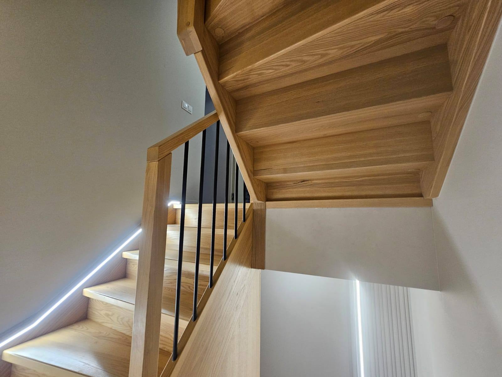 SCHODY DREWNIANE WROCŁAW